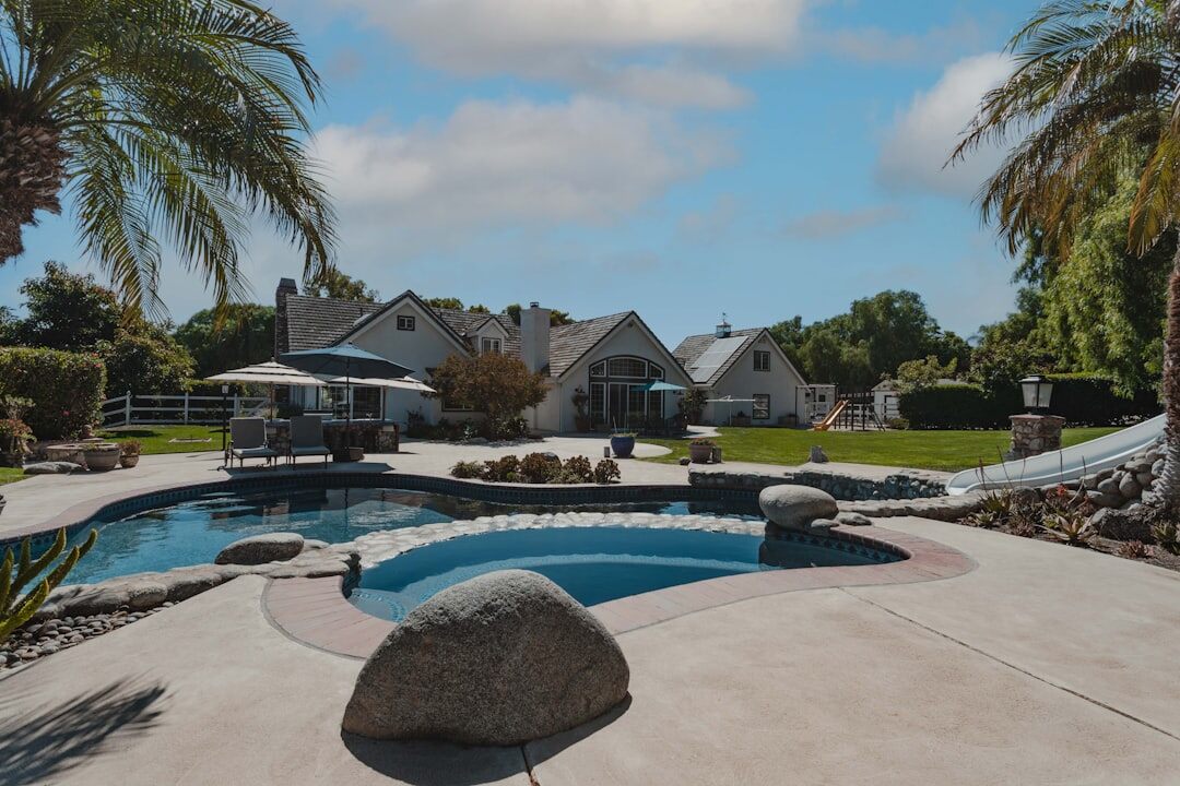 celebrity mansion exterior